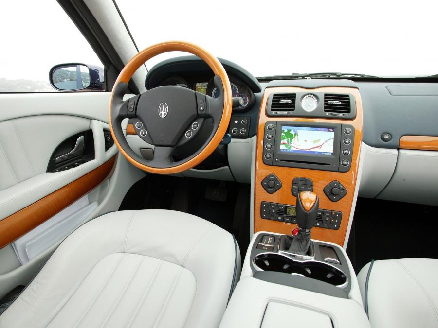  Maserati Quattroporte Automatic 2005 года  (фото 29 из 30)